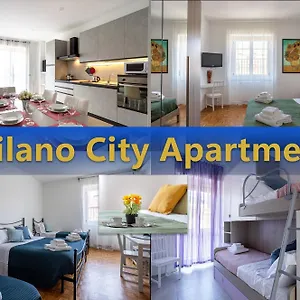 - Parking And Comfort - Spacious Up To 8 Pax , Milano Italia